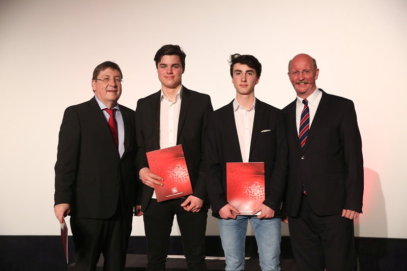 Europameister U18: Alexander Stadler (2. von links)