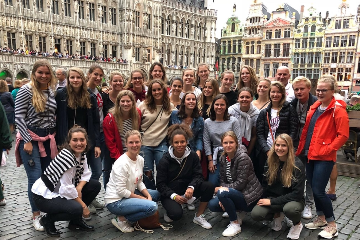 Damen des TSVMH grüßen aus Brüssel (19.08.2018)